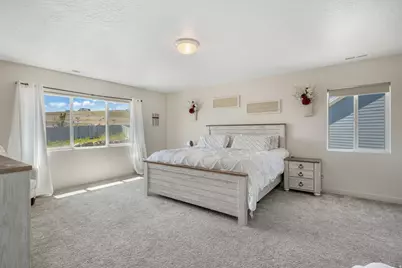 537 W Flora Dr, Saratoga Springs, UT 84045 - Photo 14