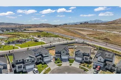 537 W Flora Dr, Saratoga Springs, UT 84045 - Photo 34