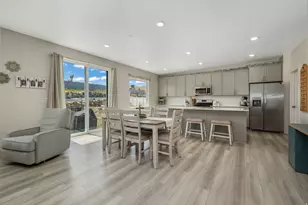 537 W Flora Dr, Saratoga Springs, UT 84045 - Photo 6