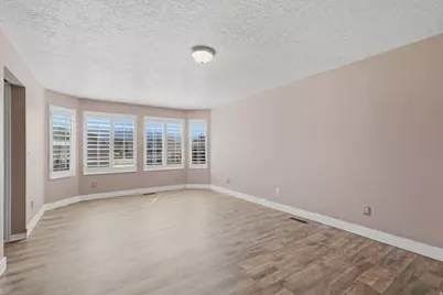 1863 S 250 W, Clearfield, UT 84015 - Photo 6