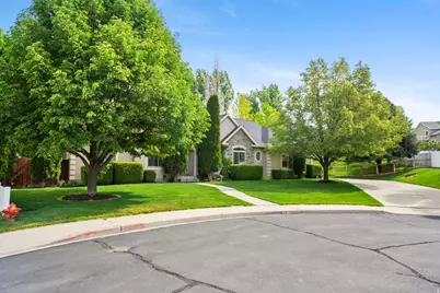 357 S 320 W, Lindon, UT 84042 - Photo 2