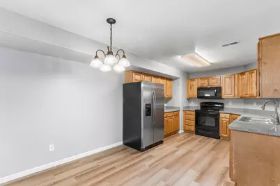 8212 N Cedar Springs Rd #3, Eagle Mountain, UT 84005 - Photo 6