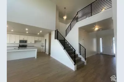 6709 S Skyloop Dr W #17, West Jordan, UT 84081 - Photo 4