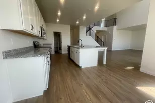 6709 S Skyloop Dr W, West Jordan, UT 84081 - Photo 6