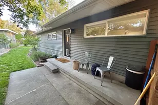 1916 E La Cresta Dr, Cottonwood Heights, UT 84121 - Photo 2