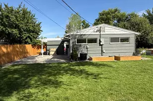 1916 E La Cresta Dr, Cottonwood Heights, UT 84121 - Photo 4