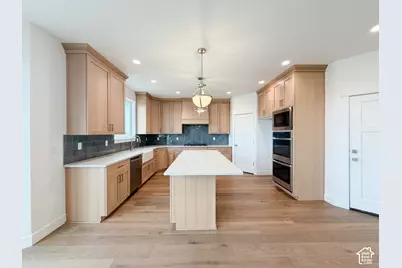 8547 S Maple Water Dr W #204, West Jordan, UT 84081 - Photo 2