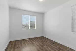 1372 S Homestead Ln, Syracuse, UT 84075 - Photo 16