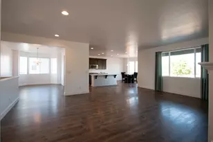 1372 S Homestead Ln, Syracuse, UT 84075 - Photo 4