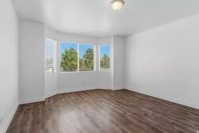 1372 S Homestead Ln, Syracuse, UT 84075 - Photo 12