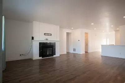 1372 S Homestead Ln, Syracuse, UT 84075 - Photo 6
