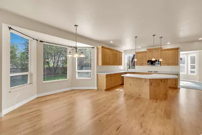 3047 W Chalk Creek Way S, South Jordan, UT 84095 - Photo 10