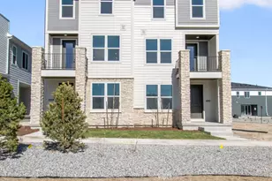 6353 W Pyramid Peak Ln, Herriman, UT 84096 - Photo 2