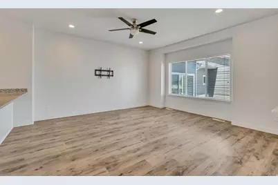 986 W Cyan Valley Way S, Bluffdale, UT 84065 - Photo 10