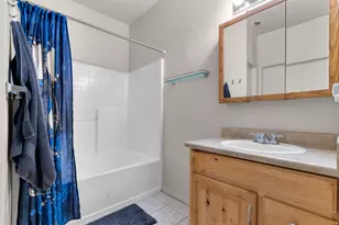 8476 S Ivy Ln, West Jordan, UT 84081 - Photo 16