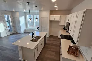 2860 S Kinsey Ct W, West Valley, UT 84128 - Photo 1