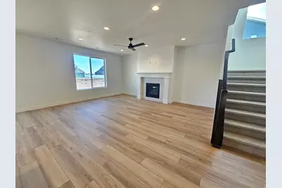 3763 W 1625 S #422, Taylor, UT 84401 - Photo 8