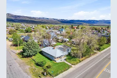 286 N State St E, Fairview, UT 84629 - Photo 2