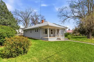 286 N State St E, Fairview, UT 84629 - Photo 1