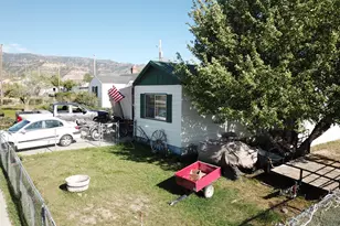 140 E Carson Ave S, East Carbon, UT 84520 - Photo 14