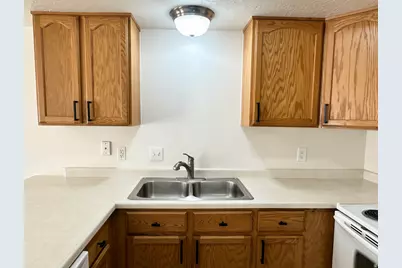 879 N 1125 W, Layton, UT 84041 - Photo 8