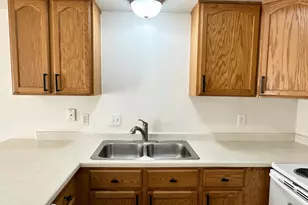 879 N 1125 W, Layton, UT 84041 - Photo 8