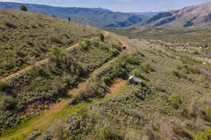 3379 N Oak Rd, Huntsville, UT 84317 - Photo 1
