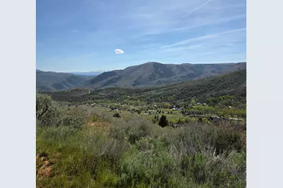 3325 N Oak Cyn #490, Huntsville, UT 84317 - Photo 2