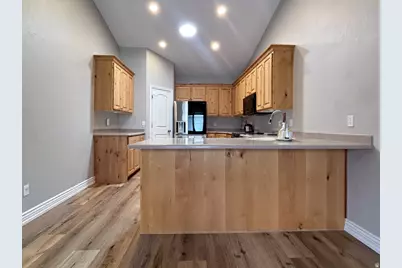 928 W 20 N, Orem, UT 84057 - Photo 8