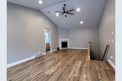 928 W 20 N, Orem, UT 84057 - Photo 6