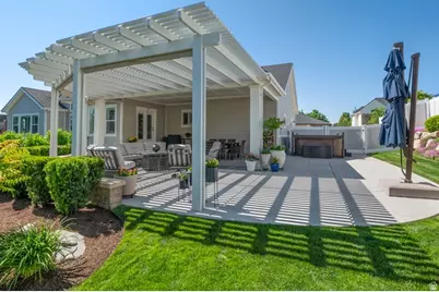 646 E 600 S, Kaysville, UT 84037 - Photo 8