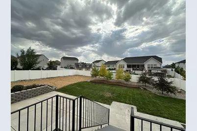 8185 N Cobblerock Rd E, Lake Point, UT 84074 - Photo 28