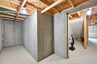 8185 N Cobblerock Rd E, Lake Point, UT 84074 - Photo 26