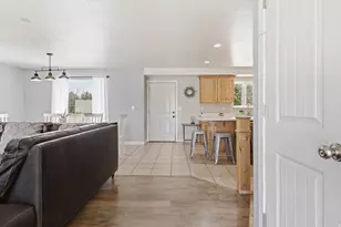 923 W 2880 S, Nibley, UT 84321 - Photo 4