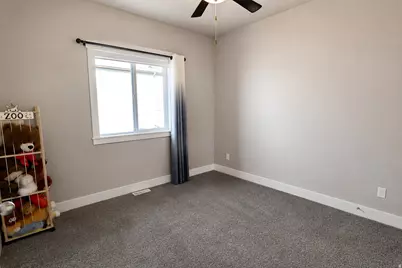 1139 E 200 S, Santaquin, UT 84655 - Photo 32