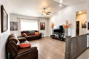 1139 E 200 S, Santaquin, UT 84655 - Photo 2