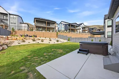 1728 W Royal Cir N, Lehi, UT 84048 - Photo 2