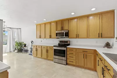 8374 S 6465 W, West Jordan, UT 84081 - Photo 6