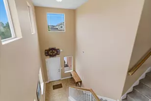 937 Farnham Dr, North Salt Lake, UT 84054 - Photo 16