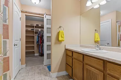 937 Farnham Dr, North Salt Lake, UT 84054 - Photo 22