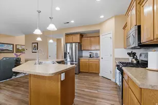 937 Farnham Dr, North Salt Lake, UT 84054 - Photo 12