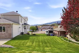 6849 Black Powder Rd, Mountain Green, UT 84050 - Photo 32