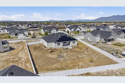 616 E Constance Way, Grantsville, UT 84029 - Photo 32