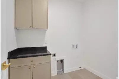 990 N Manen St, Washington, UT 84780 - Photo 28