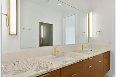 990 N Manen St, Washington, UT 84780 - Photo 20
