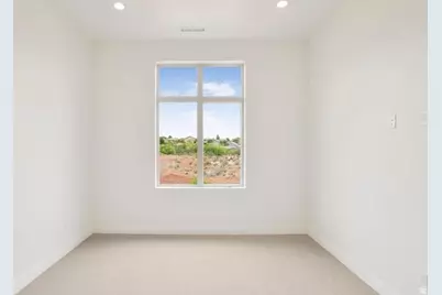 990 N Manen St, Washington, UT 84780 - Photo 18