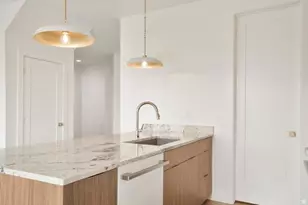 990 N Manen St, Washington, UT 84780 - Photo 8