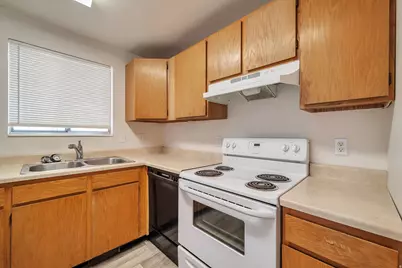 9468 S Turnpike Ln W, Sandy, UT 84070 - Photo 8