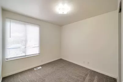 9468 S Turnpike Ln W, Sandy, UT 84070 - Photo 10