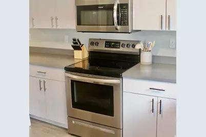 64 W 600 S #C105, Springville, UT 84663 - Photo 6